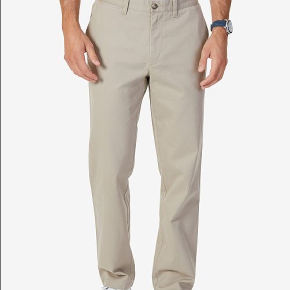 MEN Slim Straight Chinos Nautica